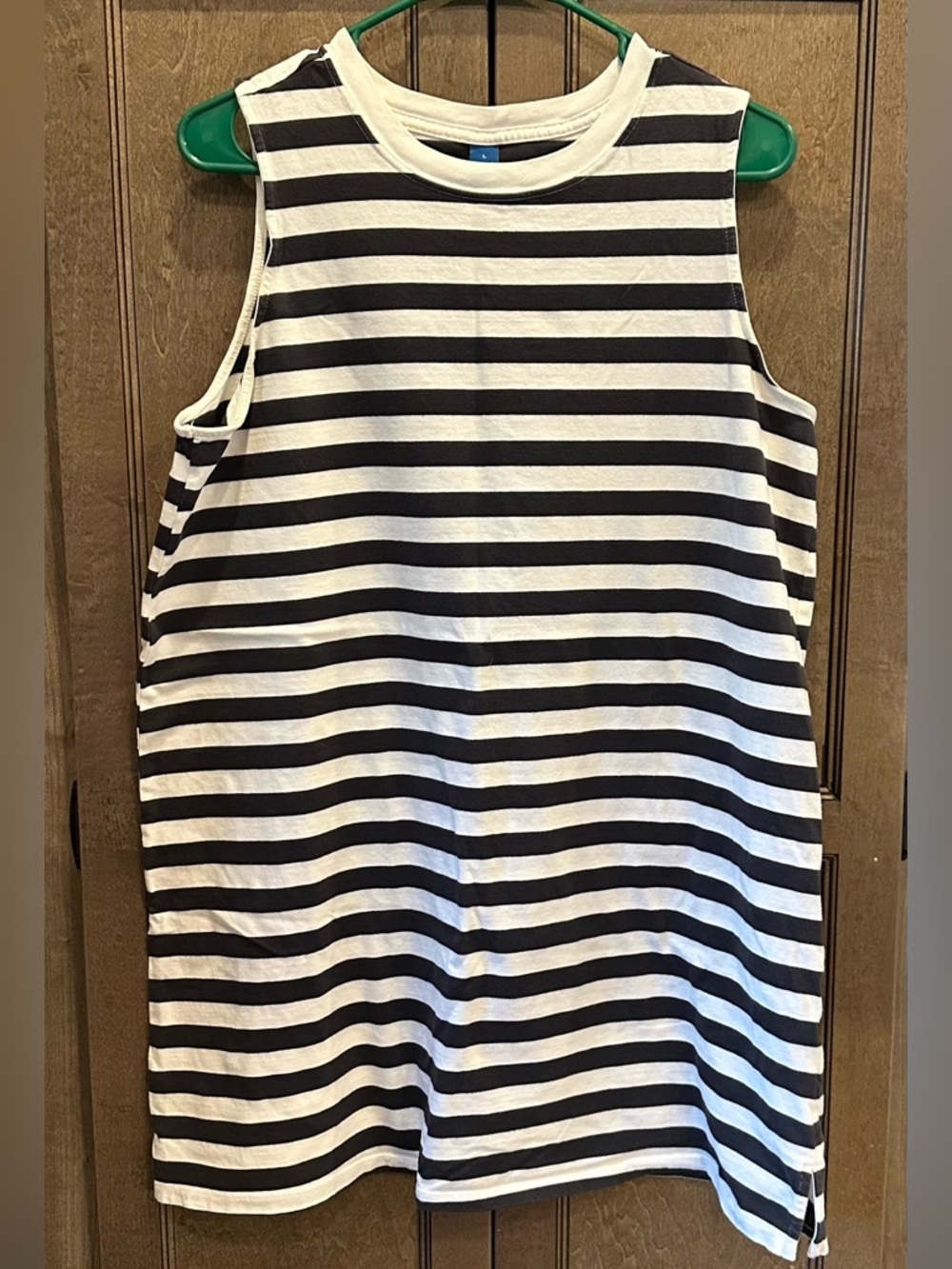 Old Navy Black and White Striped Dress Size Large